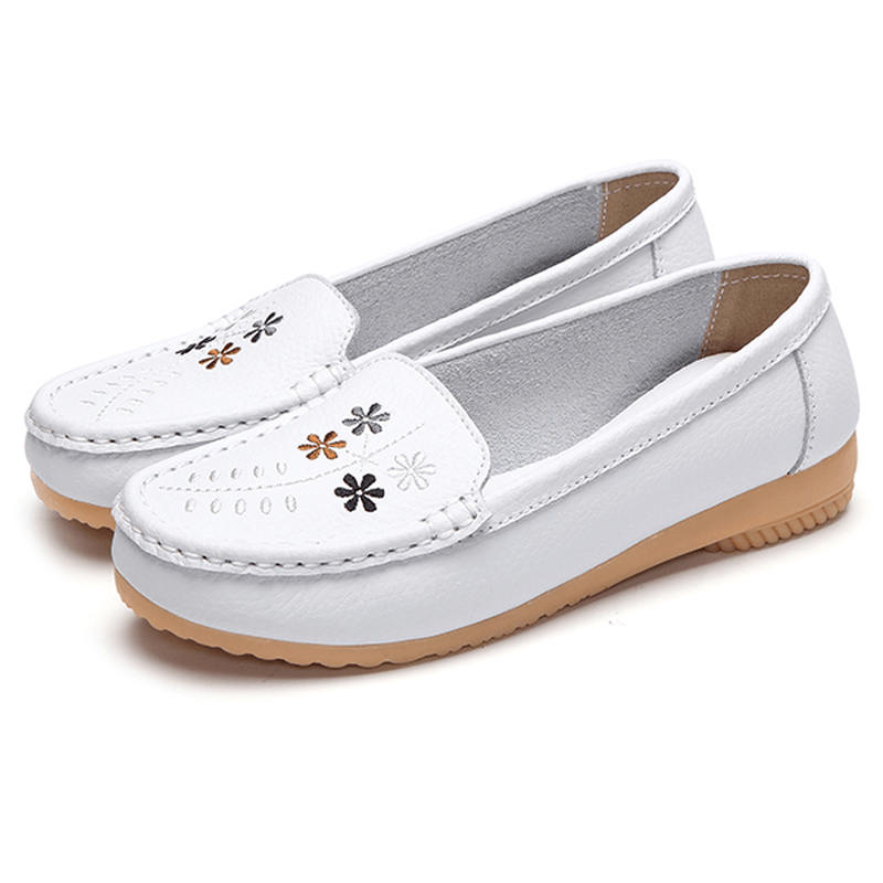 Flower Embroidery Casual Slip on Flat Shoes