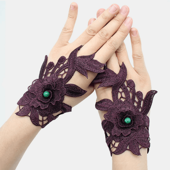 Women Floral Wristband Decorated with Ethnic Embroidered Gloves Wristband