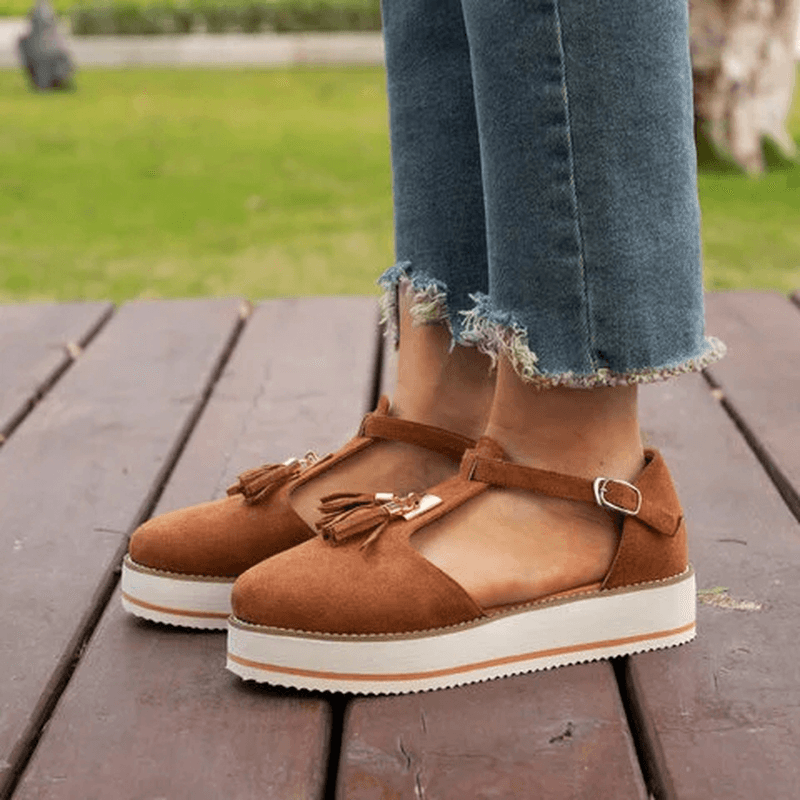 Women Tassel Decoration Cutout round Toe Comfy Flats