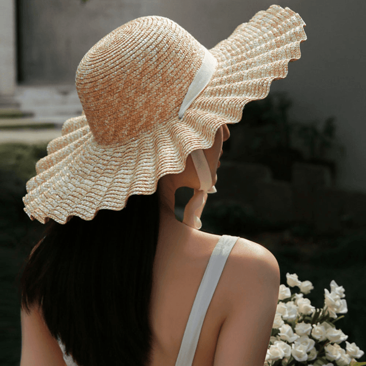 Women Wild Brim Visor Wave Side Soft Lace Tie Sun Hat Casual Stylish round Top Shell Pattern Straw Hat