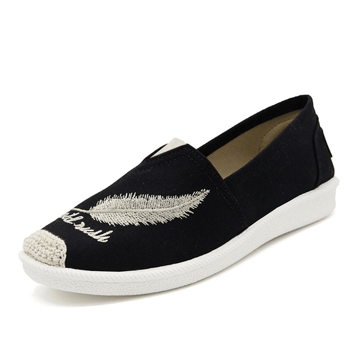 Women Pattern Embroidery Comfy Slip on Casual Canvas Flat Shoes