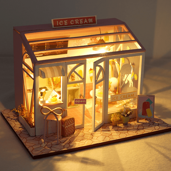 Cute and Creative Hand-Assembled Shop