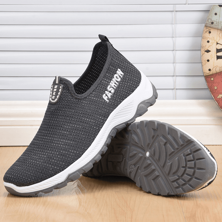 Men Fabric Breathable Soft Bottom Lightweight Slip on Comfy Casual Sports Shoes