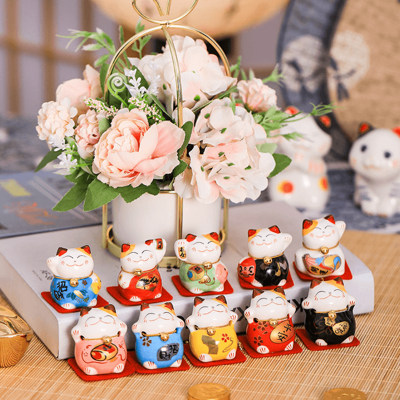 Small Lucky Cat Ceramic Car Interior Handicraft Ornaments