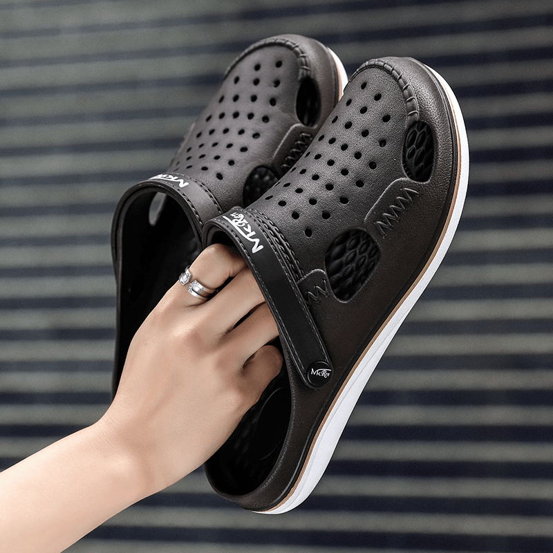 Men Non Slip Breathable Hollow Out Waterproof Closed Toe Casual Beach Slippers