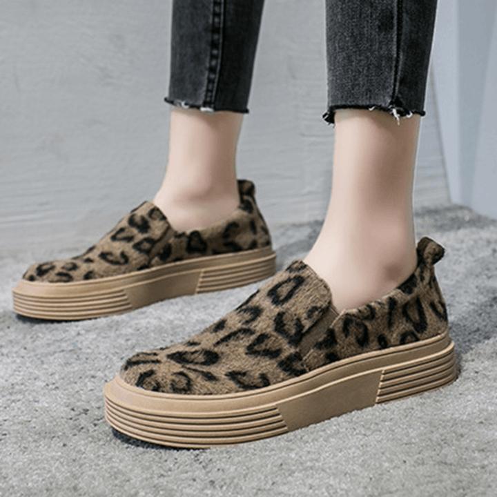 Women Large Size Leopard Suede Slip Resistant Comfy Casual Flats