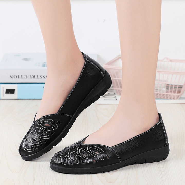 Women Stitching Flower Hollow Non Slip Casual Slip on Loafers