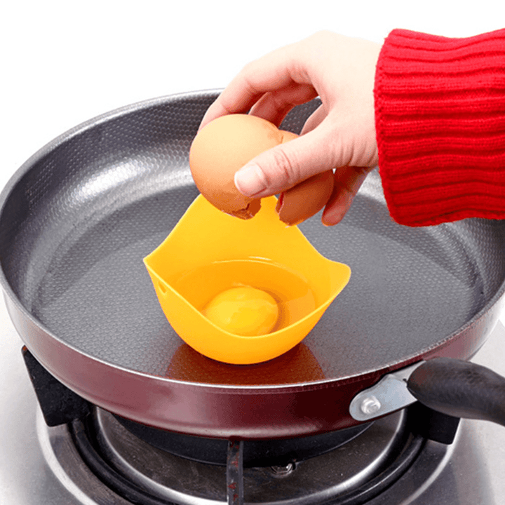 4Pcs Egg Poacher Silicone Pancake Egg Poach Pods Baking Cup Kitchen Cookware Bakeware Tool