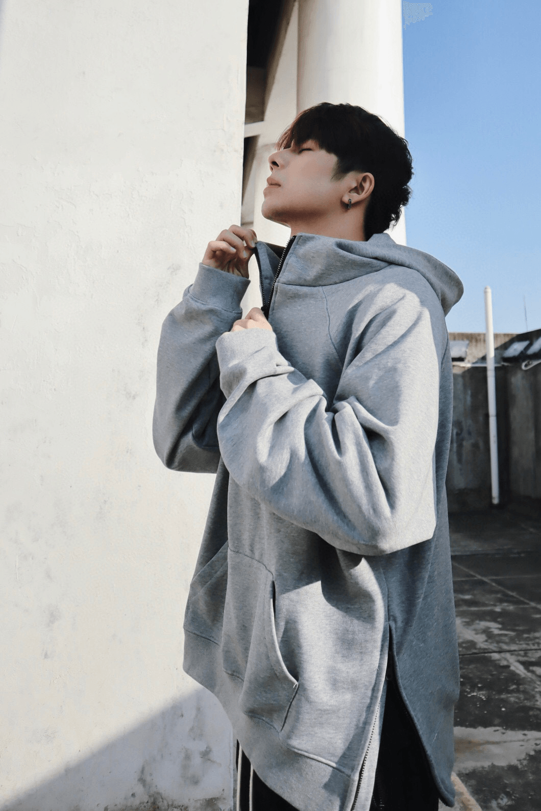 Half-High Neck Hooded Sweatshirt with Split Zipper