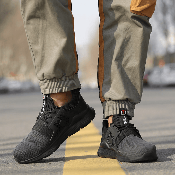 Men Breathable Fabric Splicing Non Slip Soft Sole Sports Casual Labor Safety Shoes