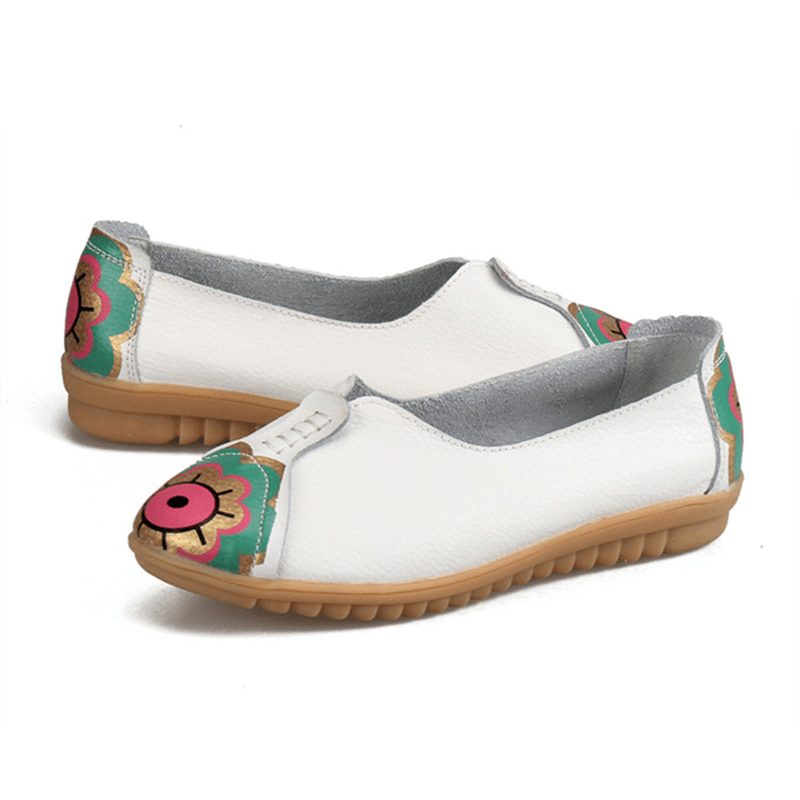 Sun Eye Flower Pattern Soft Leather Slip-Ons Lazy Driving Flat Loafers