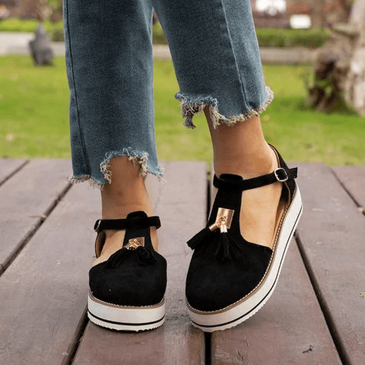 Women Tassel Decoration Cutout round Toe Comfy Flats