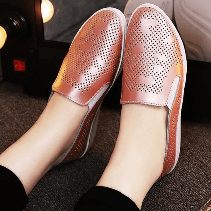 Women Casual Breathable Loafers Hollow Out Slip-On Soft Sole Flat Shoes