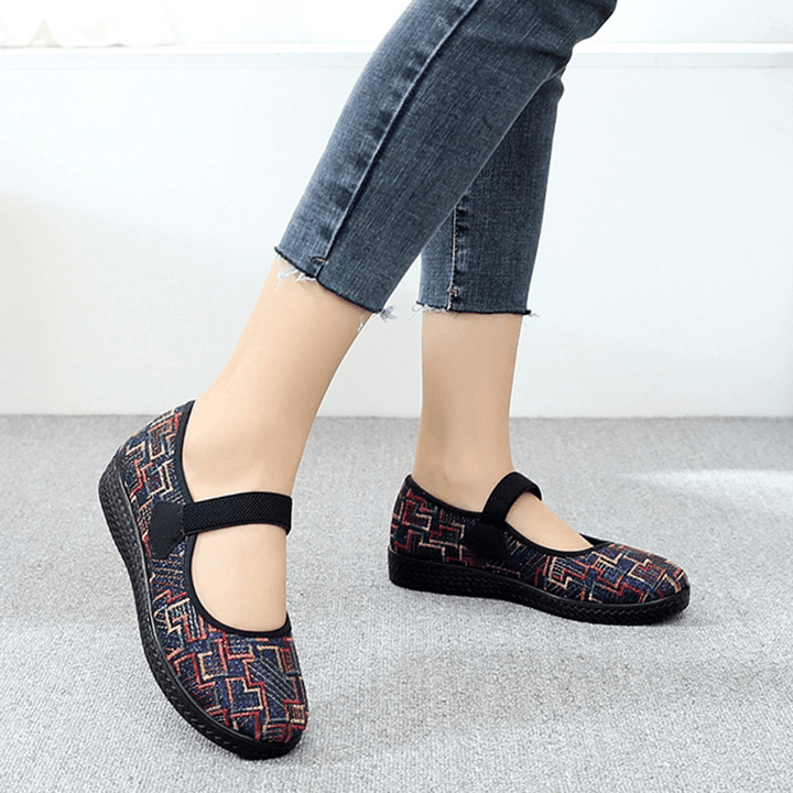 Women Old Peking Cloth Elastic Slip on Resistant Loafers