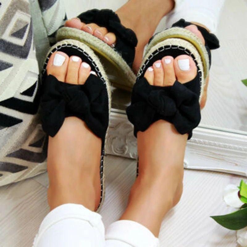 Bow sandals and slippers