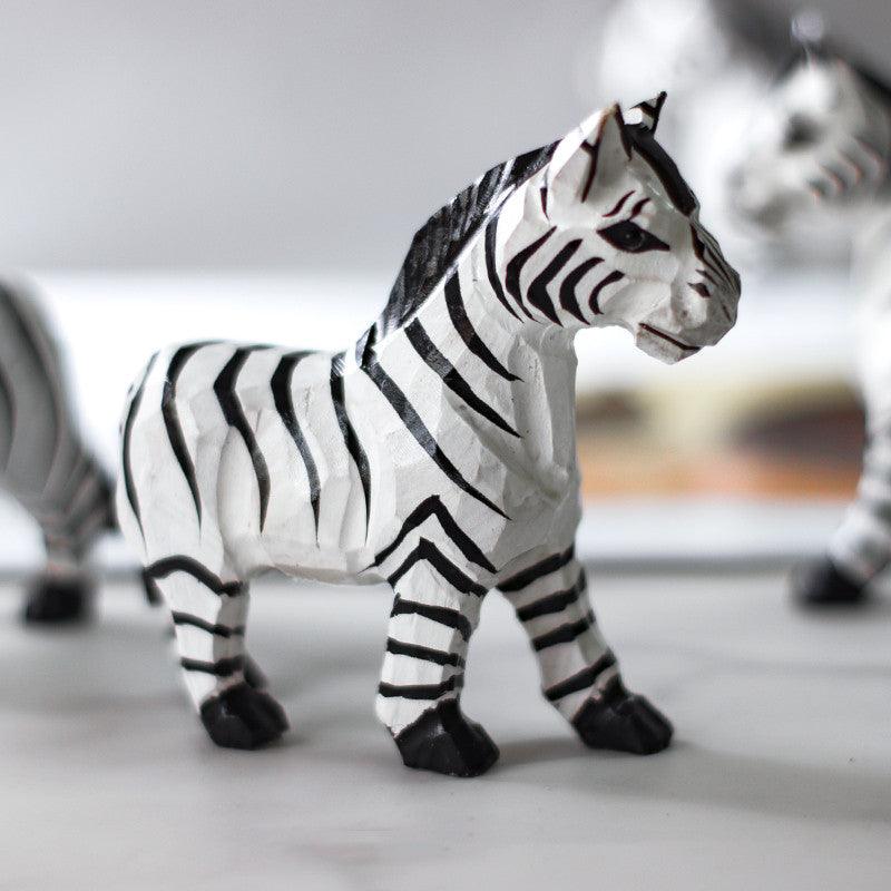 Handmade Wood Carving Black And White Zebra Desktop Props Small Ornaments