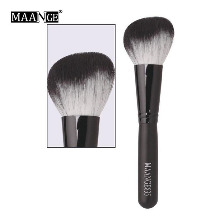 1pcs Flat Makeup Brushes Facial Face Cosmetics Blush Foundation Cream Powder