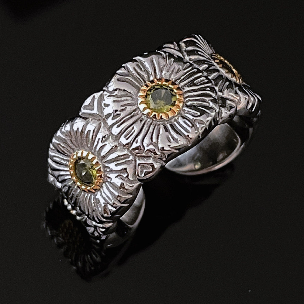 Women's Fashion Small Daisy Ring