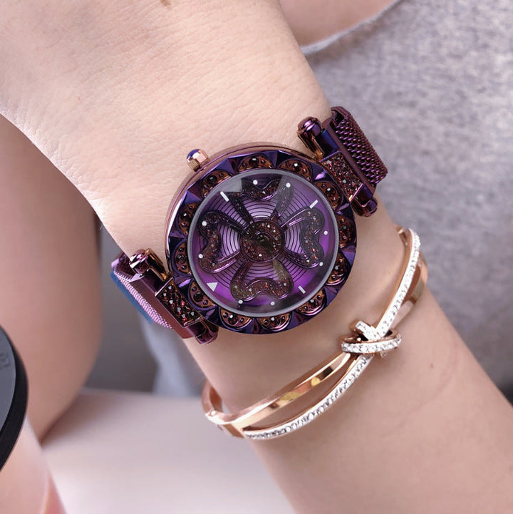 Four-leaf clover running watch female