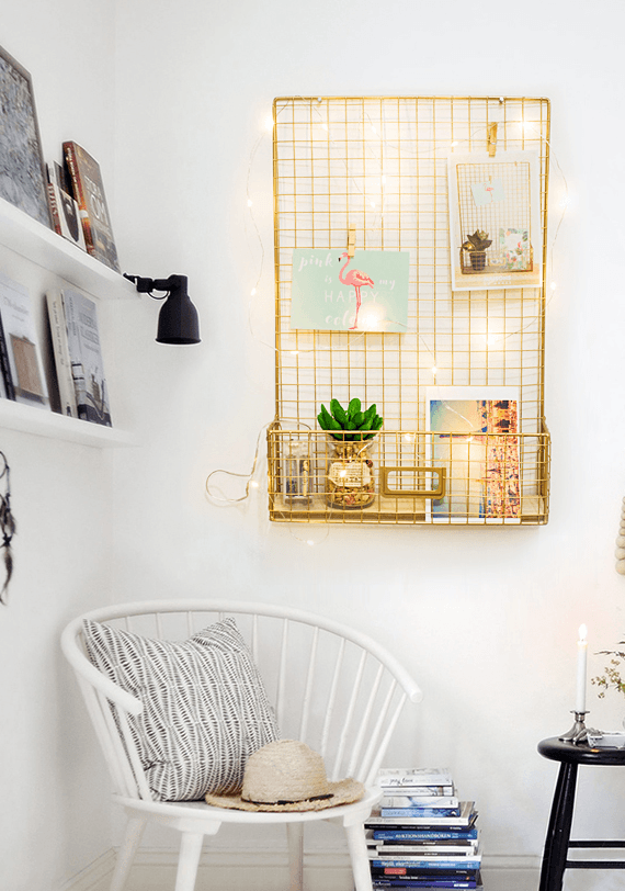 Gold Wall Hanging Storage Rack DIY Iron Mesh Grid Multi-function Photo Display Panel Hanging Home Decorative Shelf Holder