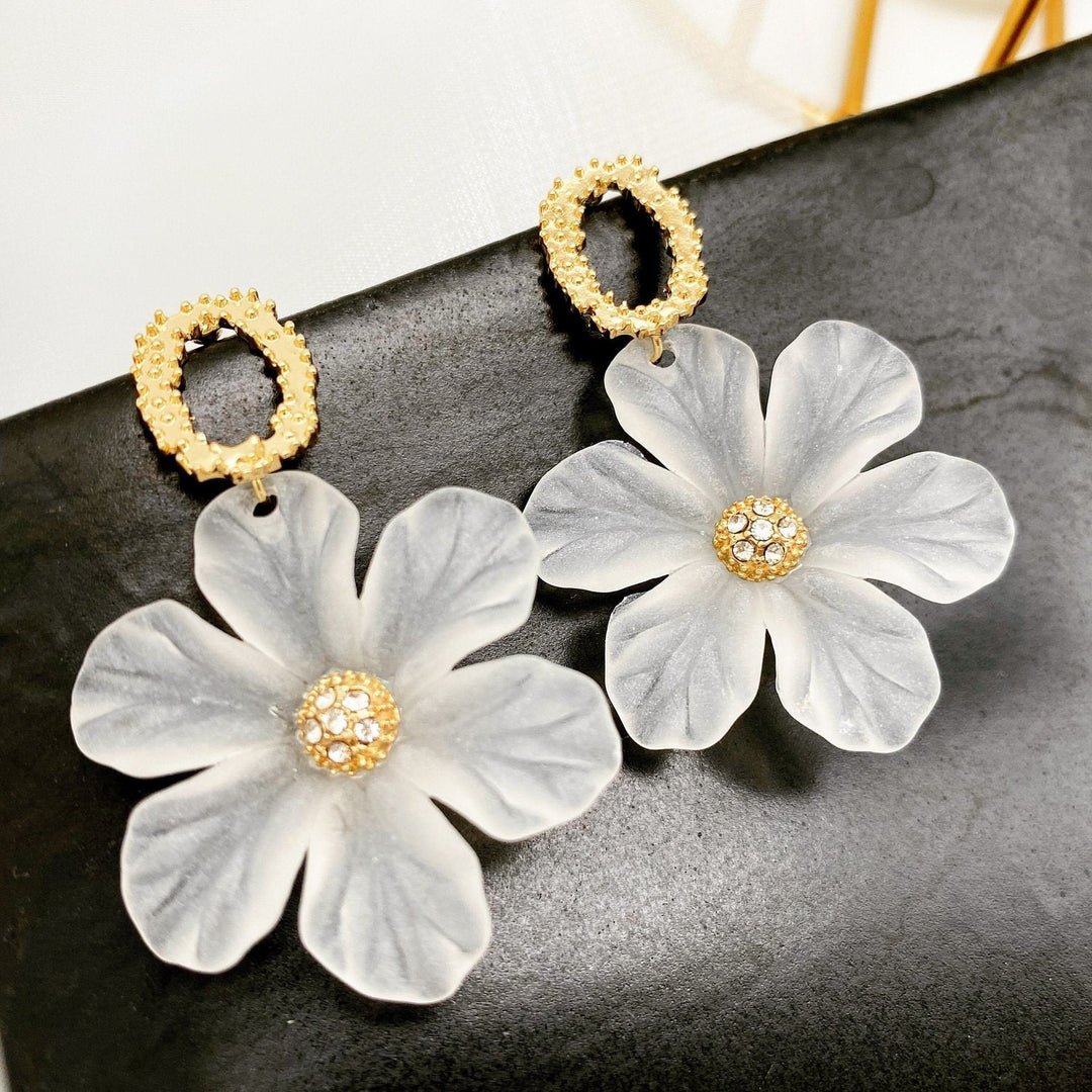 Charming Translucent Flower Drop Earrings with Rhinestone