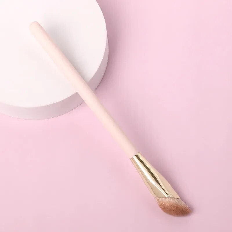 Luxury Oblique Head Makeup Brush for Flawless Foundation and Contour