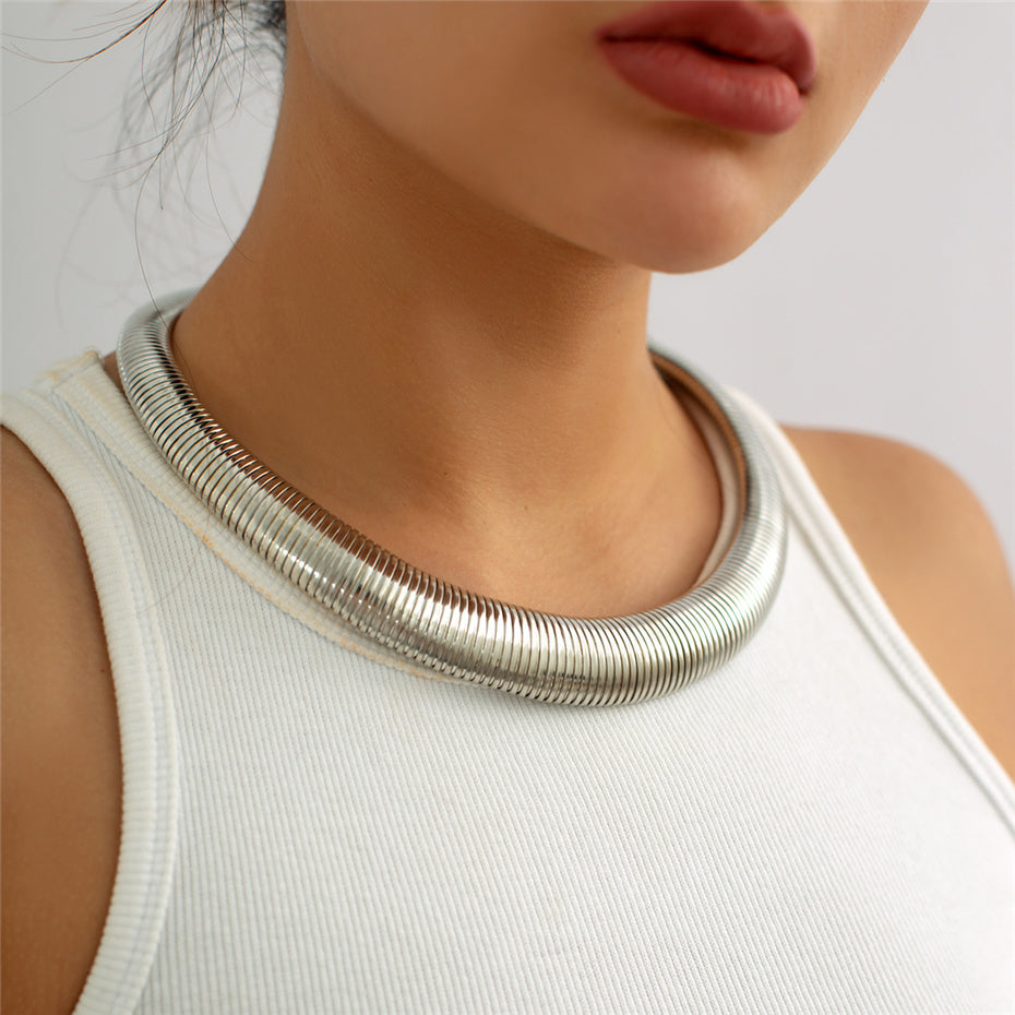 Glamour Spiral Chunky Choker Necklace