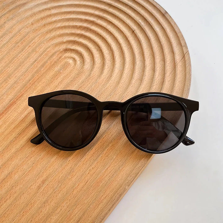 Chic Retro Round Sunglasses for Women