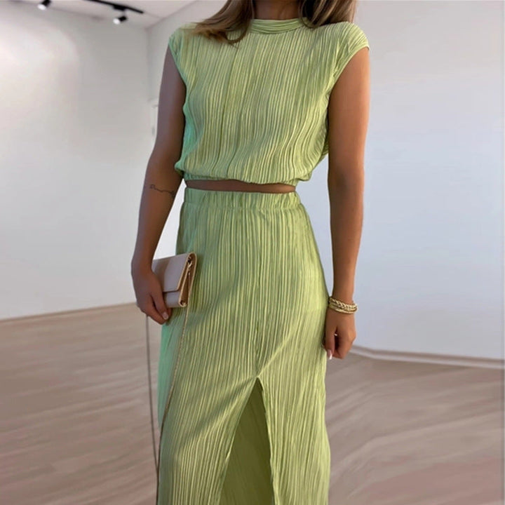 Pleated Half Turtleneck Short Shirt High Waist Mid-length Skirt Two-piece Set